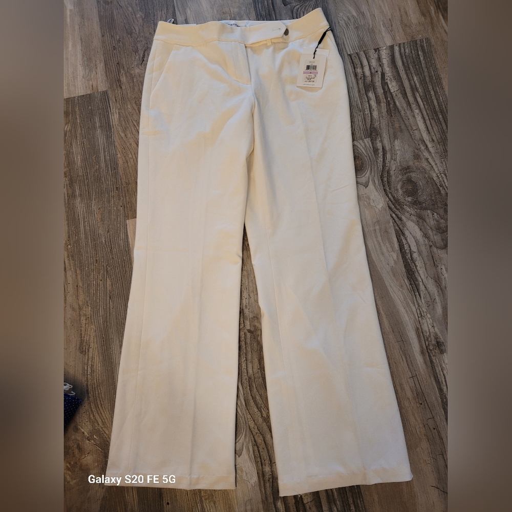 Calvin Klein white dress pants classic fit size 6 brand new with tags